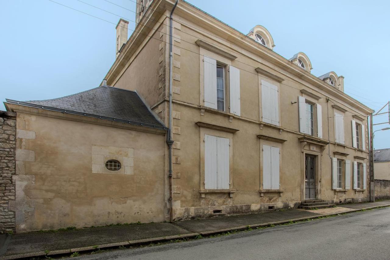 Suite Belle Epoque Fontenay-le-Comte Exteriér fotografie