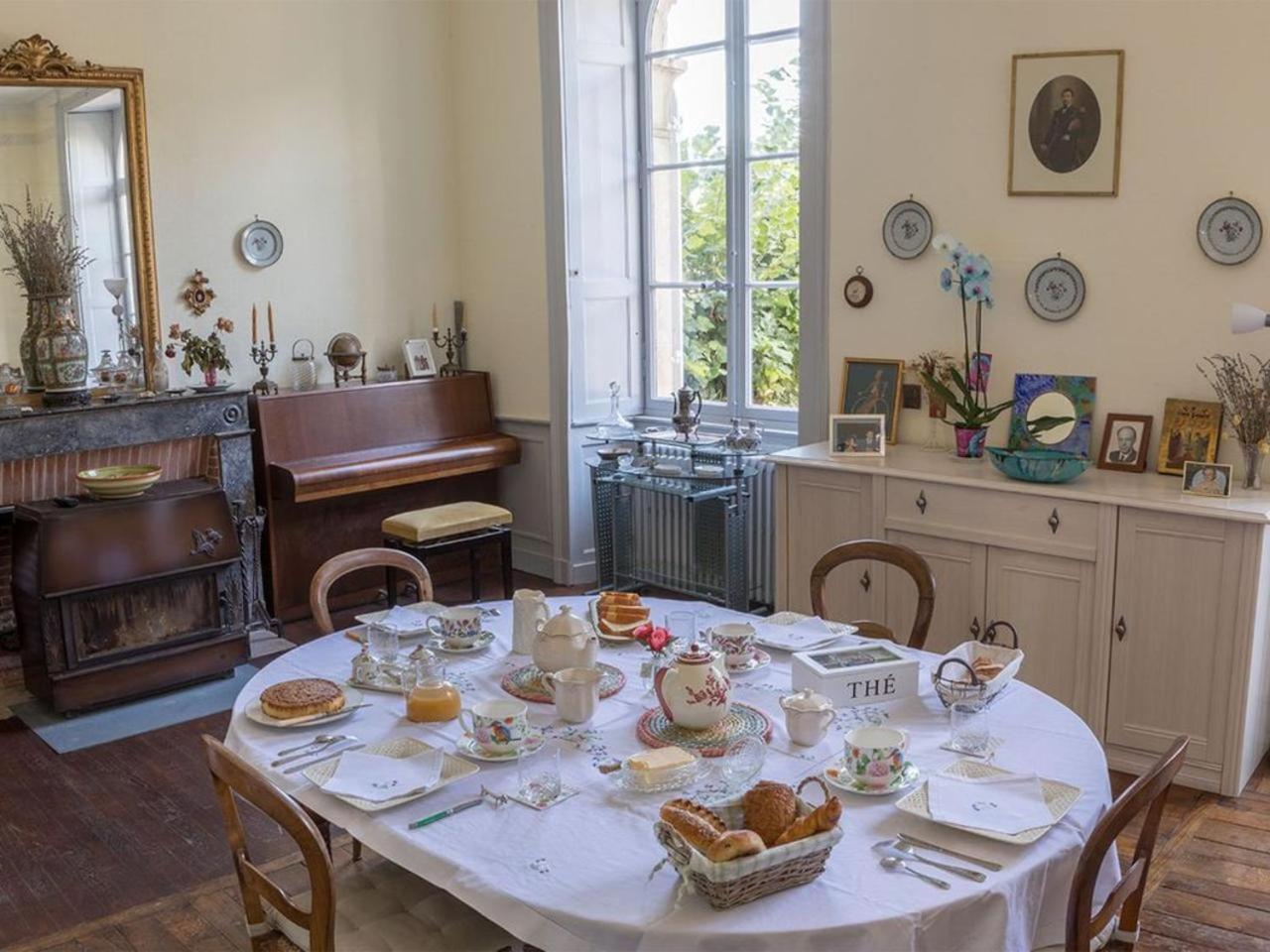 Suite Belle Epoque Fontenay-le-Comte Exteriér fotografie